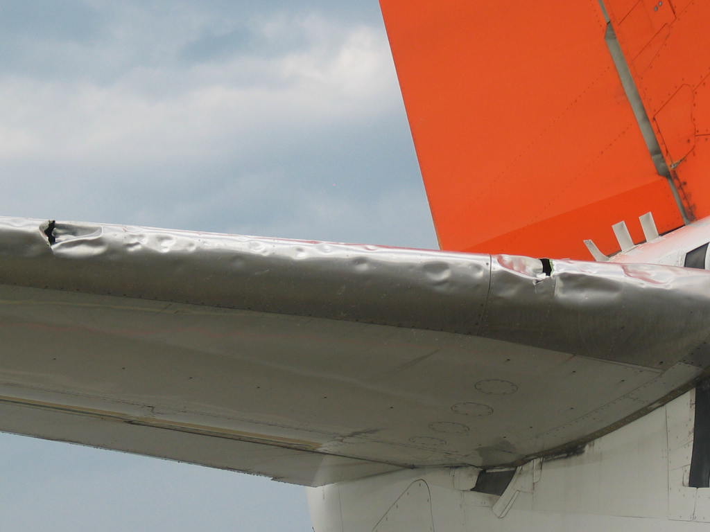 Images : l'avion Easy Jet en partance de Genève est entré dans un mur de grêle... unnamed3 Images : lavion Easy Jet en partance de Genève est entré dans un mur de grêle...