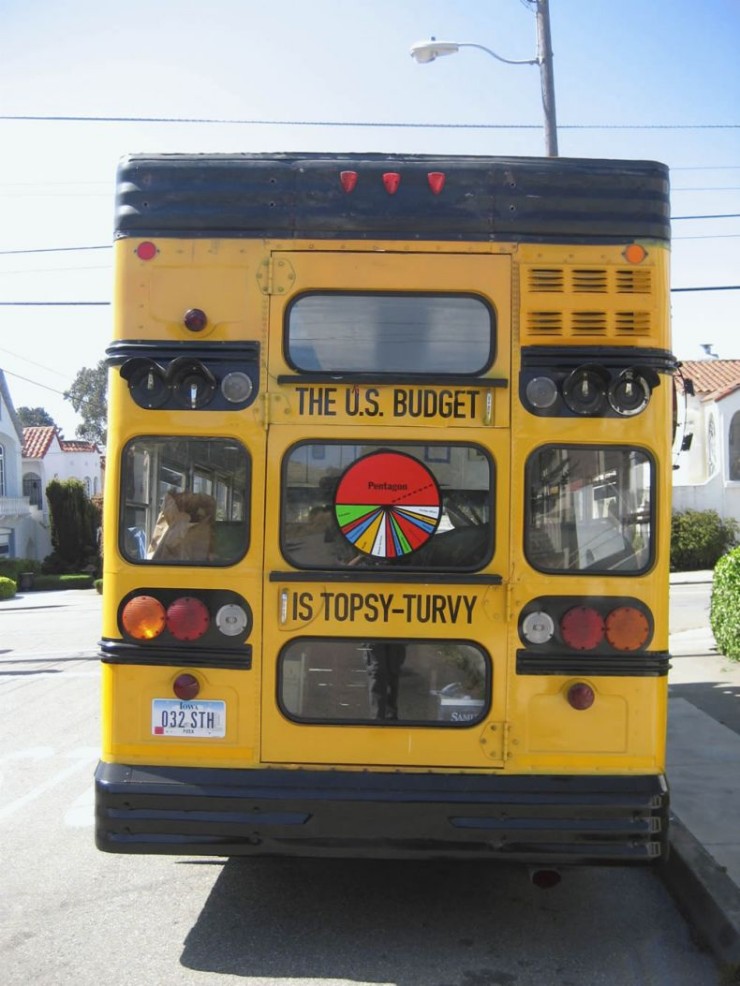 Images : Les Etats Unis réduisent le budget de l'éducation, donc les bus sont compressés ! 3 03 buss 132552 Images : Les Etats Unis réduisent le budget de léducation, donc les bus sont compressés !